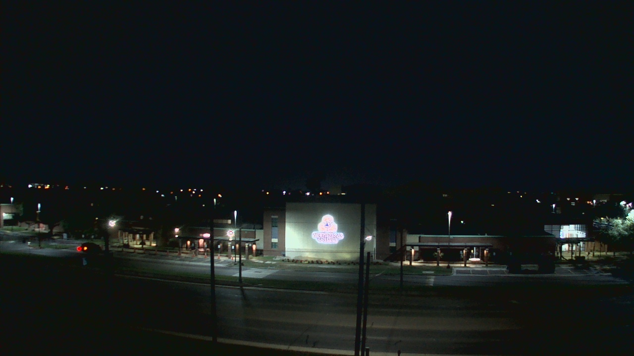 Thumbnail for current weather camera view from South Texas College (old 2013 unit) in McAllen, Texas