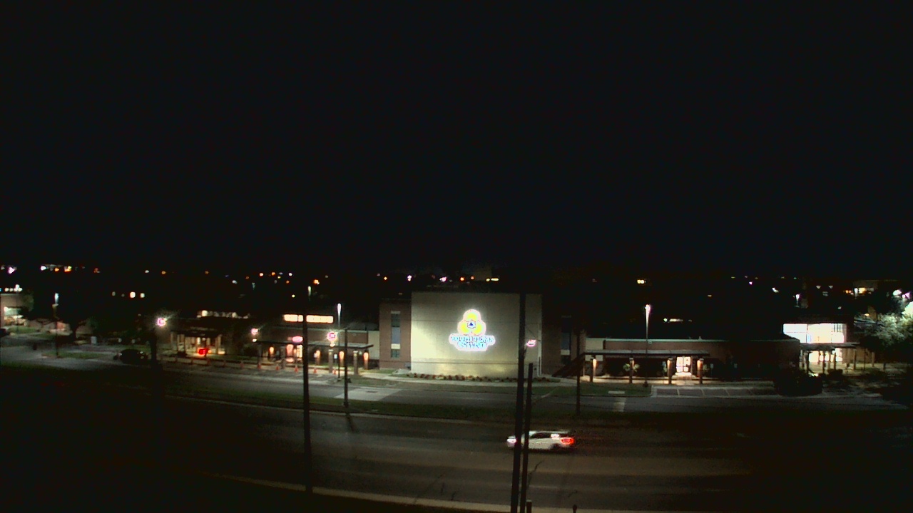 Thumbnail for current weather camera view from South Texas College (old 2013 unit) in McAllen, Texas