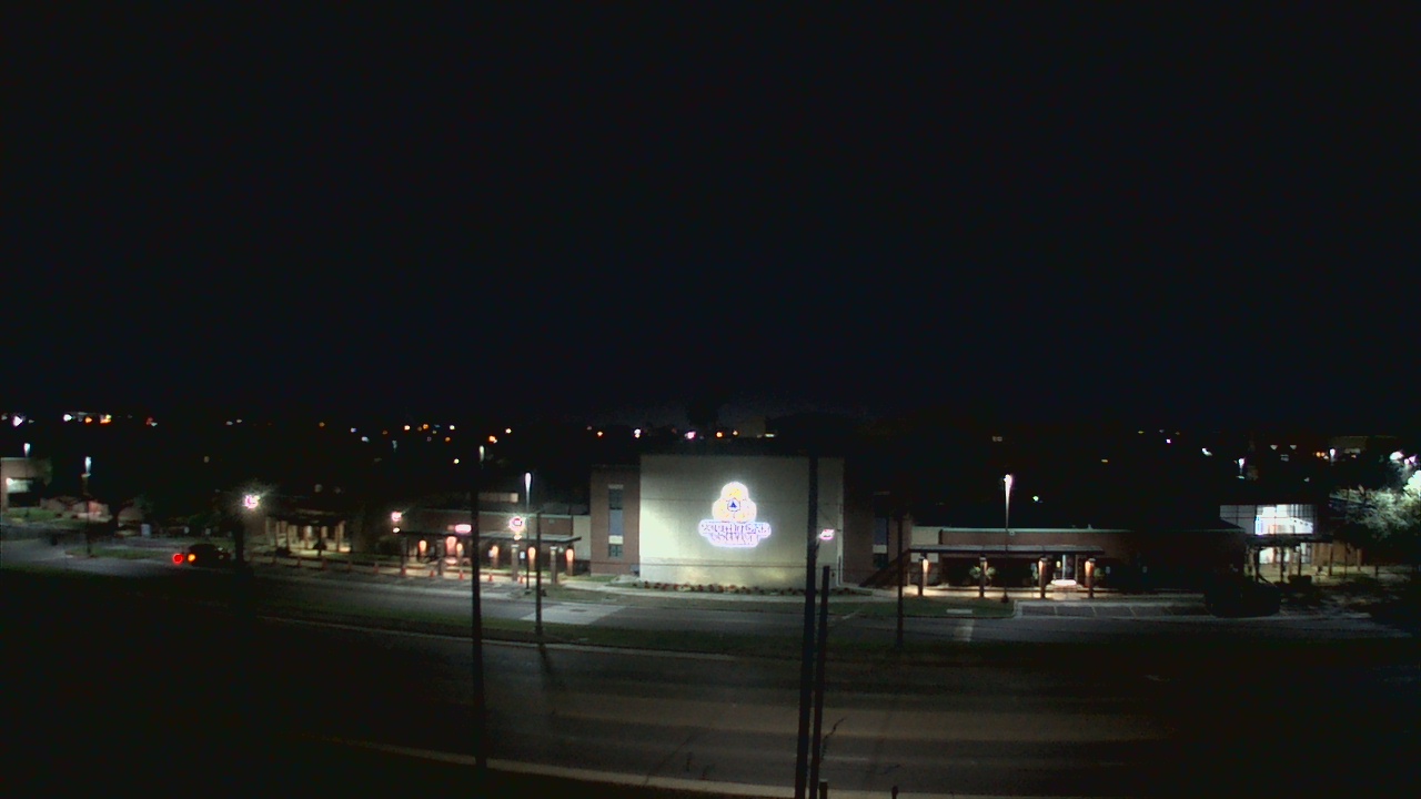 Thumbnail for current weather camera view from South Texas College (old 2013 unit) in McAllen, Texas