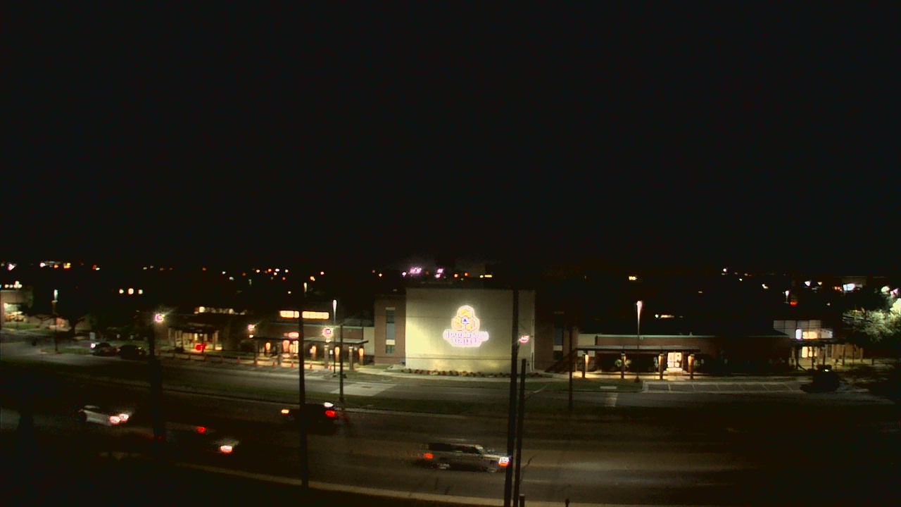 Thumbnail for current weather camera view from South Texas College (old 2013 unit) in McAllen, Texas