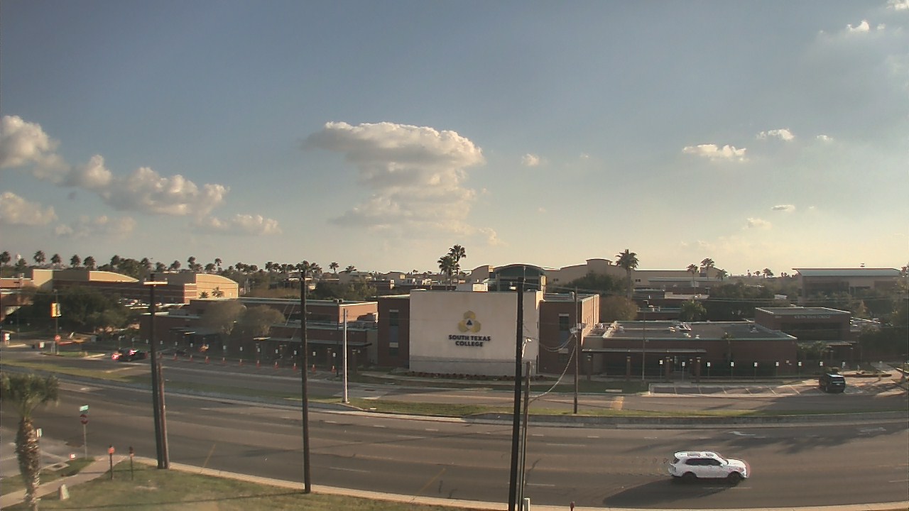 Thumbnail for current weather camera view from South Texas College (old 2013 unit) in McAllen, Texas