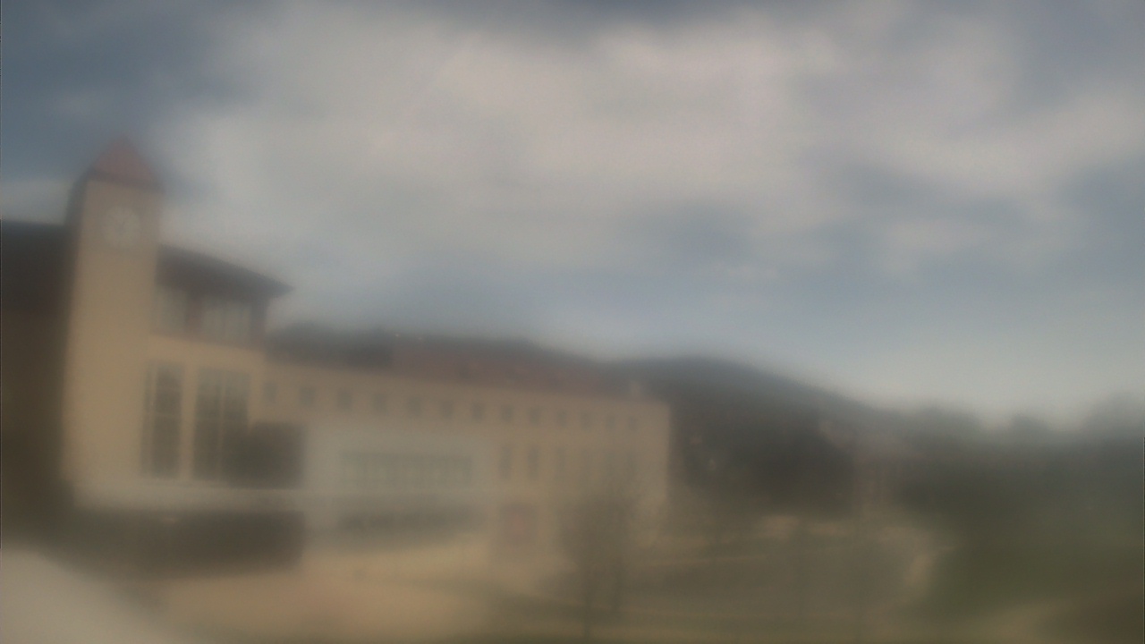 Thumbnail for current weather camera view from Lincoln Park Performing Arts Charter School in Midland, Pennsylvania