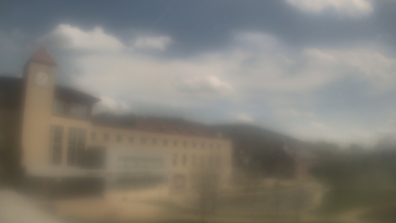 Thumbnail for current weather camera view from Lincoln Park Performing Arts Charter School in Midland, Pennsylvania