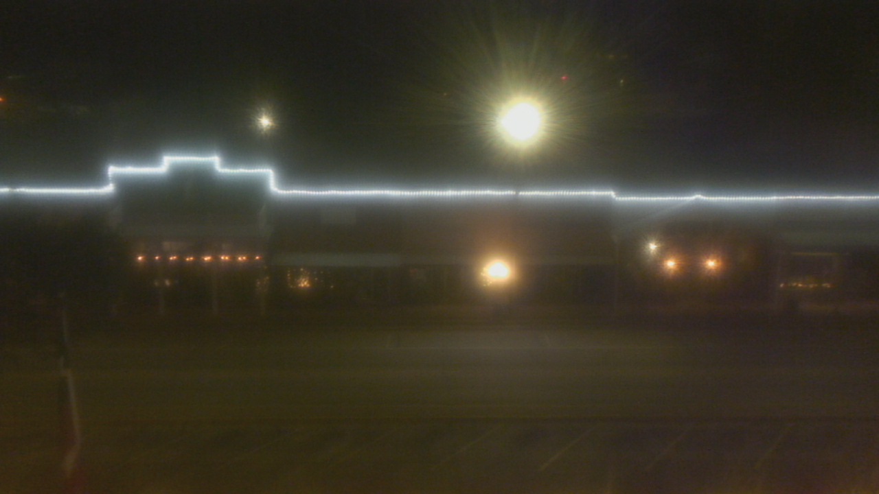 Thumbnail for current weather camera view from Madison County OEM in Madisonville, Texas