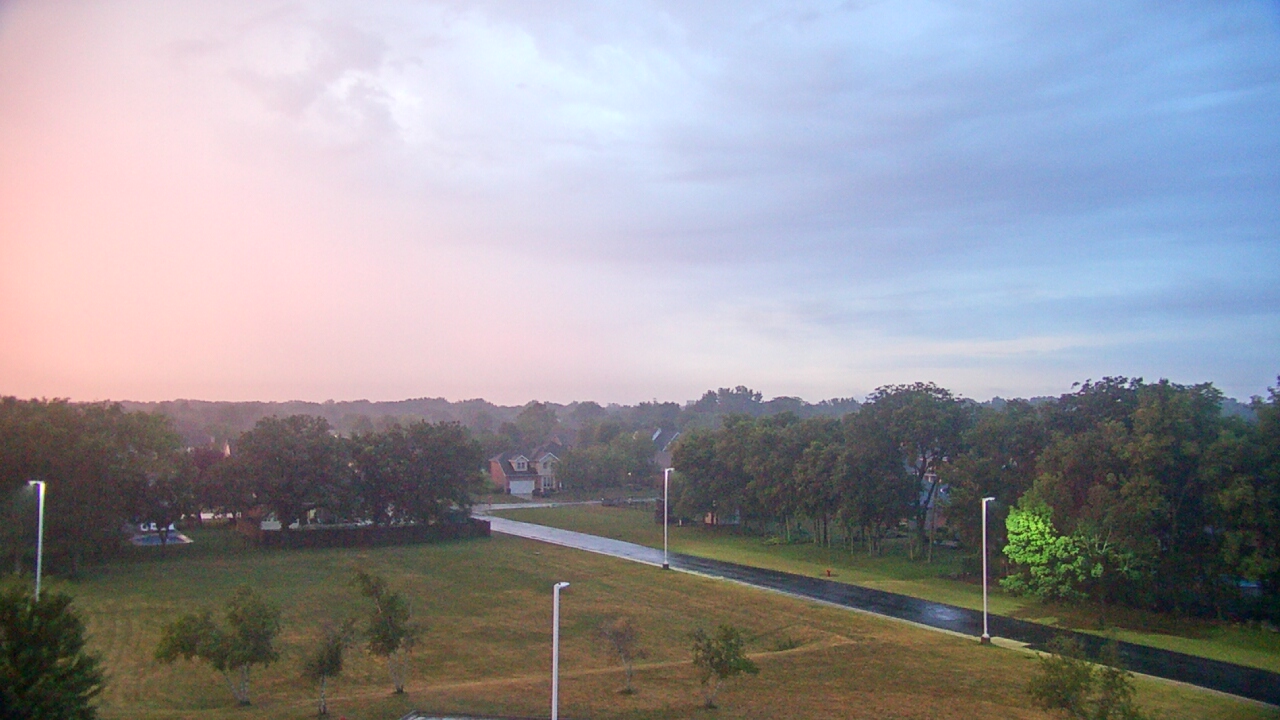 Thumbnail for current weather camera view from Morris Elementary School in Morris, Illinois