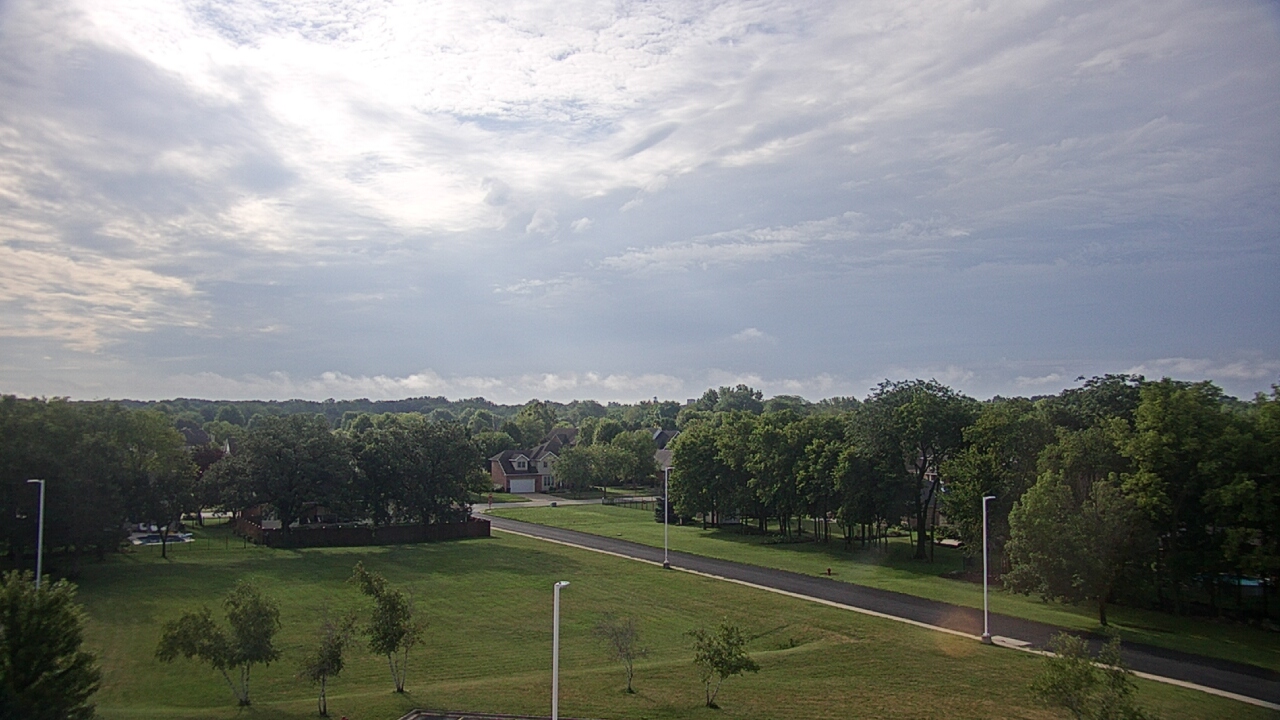 Thumbnail for current weather camera view from Morris Elementary School in Morris, Illinois