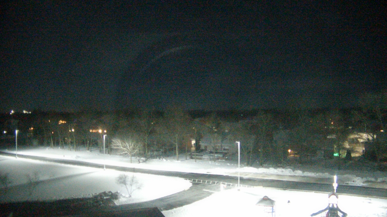 Thumbnail for current weather camera view from Morris Elementary School in Morris, Illinois