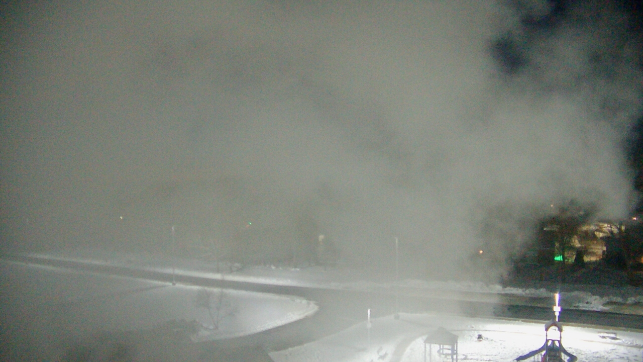 Thumbnail for current weather camera view from Morris Elementary School in Morris, Illinois