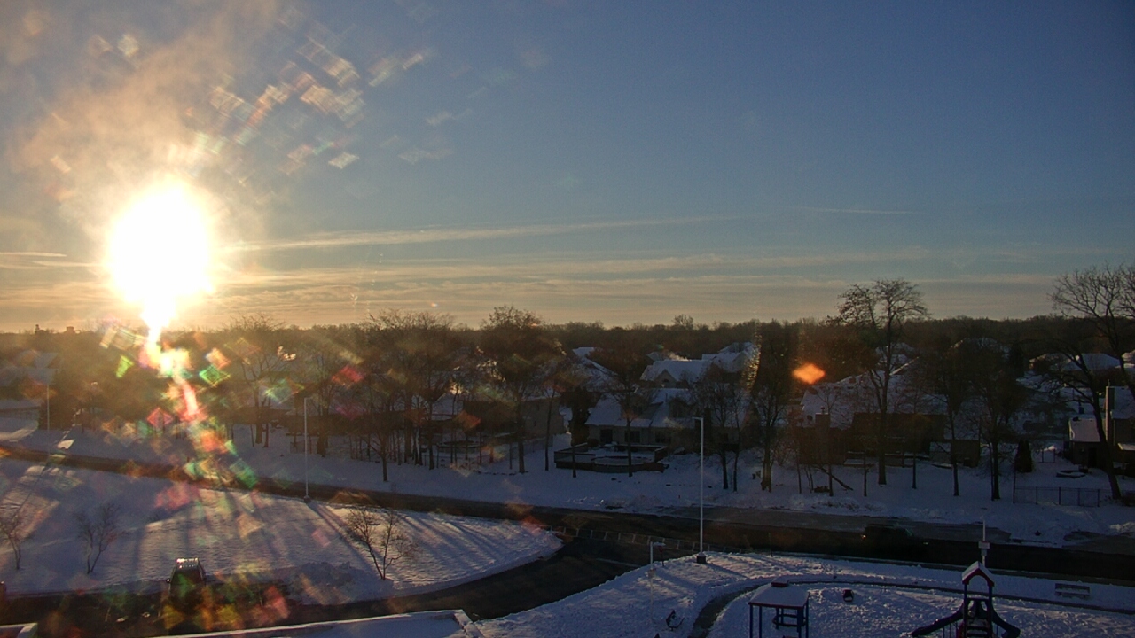 Thumbnail for current weather camera view from Morris Elementary School in Morris, Illinois