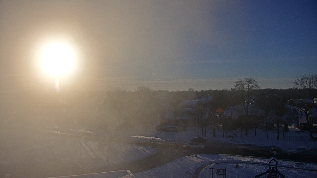 Thumbnail for current weather camera view from Morris Elementary School in Morris, Illinois