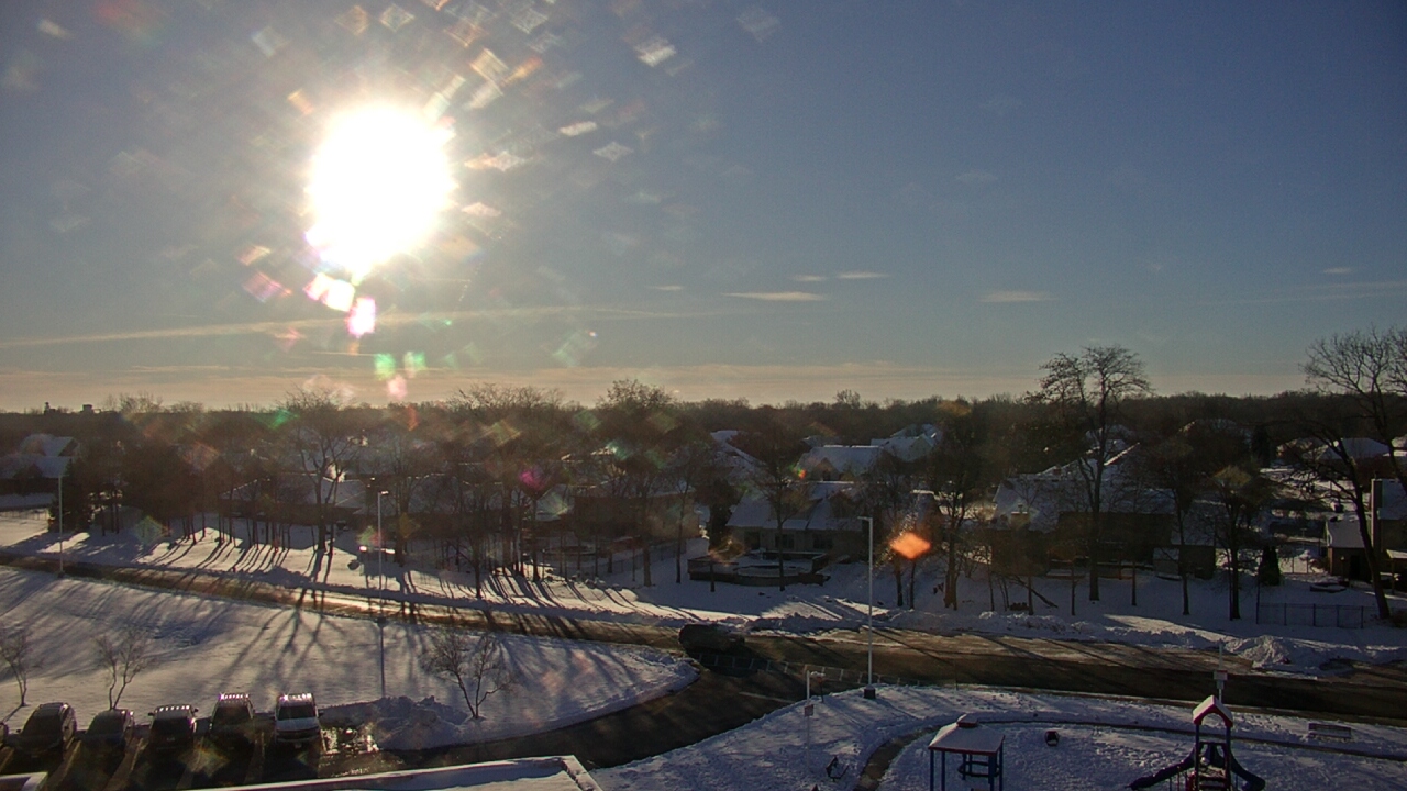 Thumbnail for current weather camera view from Morris Elementary School in Morris, Illinois