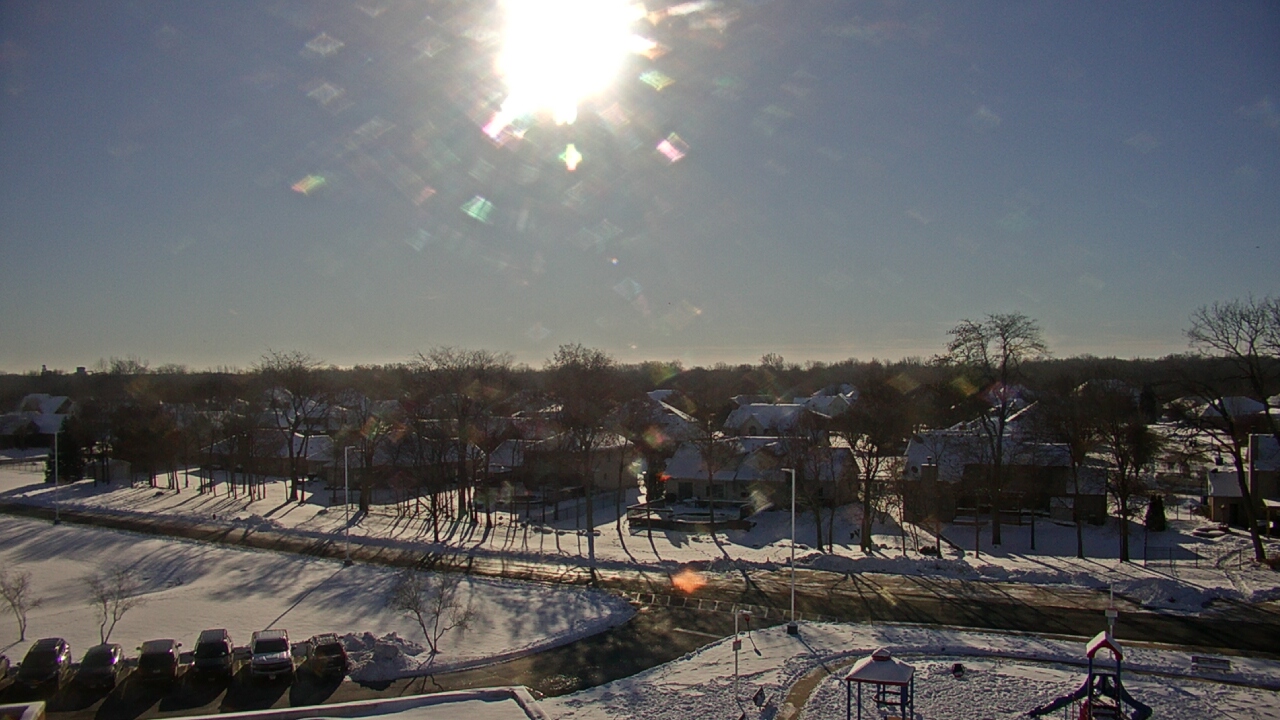 Thumbnail for current weather camera view from Morris Elementary School in Morris, Illinois
