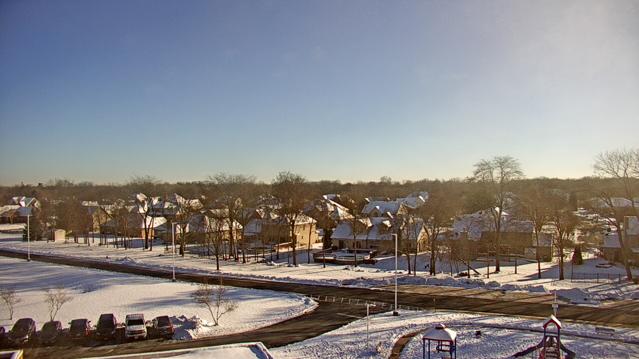 Thumbnail for current weather camera view from Morris Elementary School in Morris, Illinois