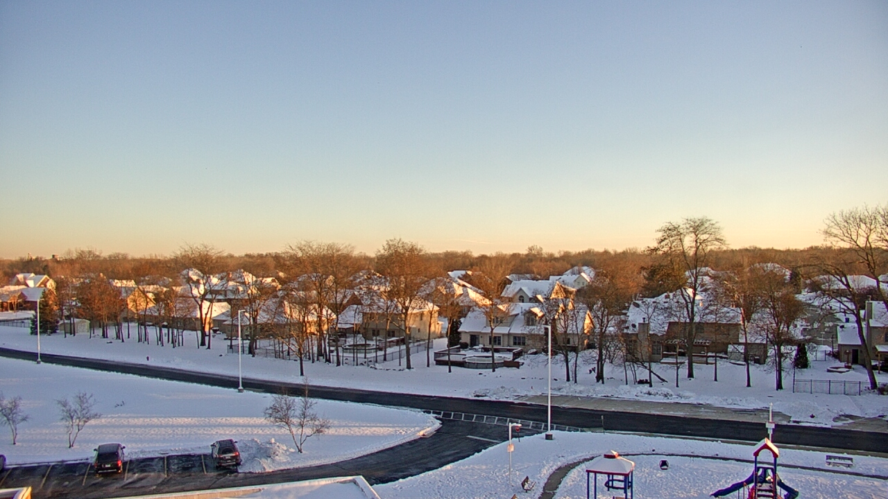 Thumbnail for current weather camera view from Morris Elementary School in Morris, Illinois