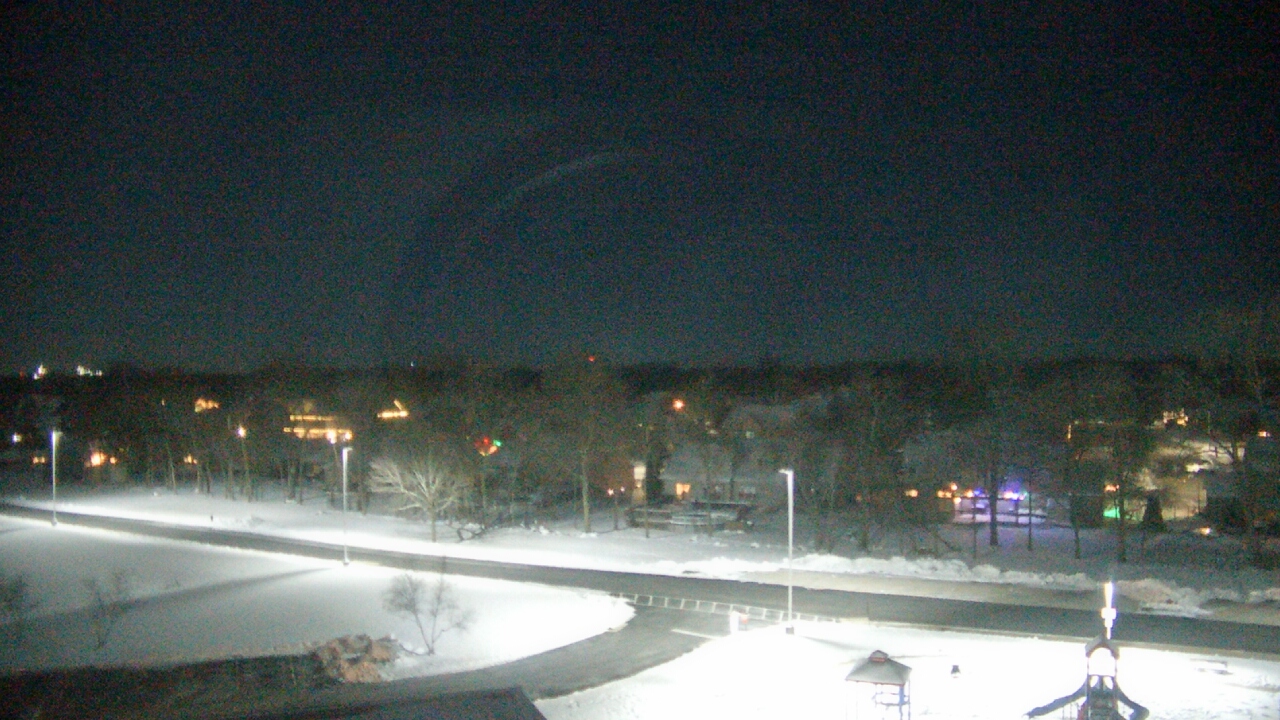 Thumbnail for current weather camera view from Morris Elementary School in Morris, Illinois