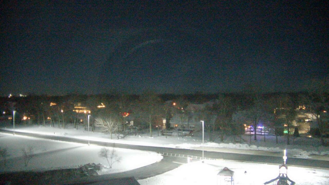 Thumbnail for current weather camera view from Morris Elementary School in Morris, Illinois