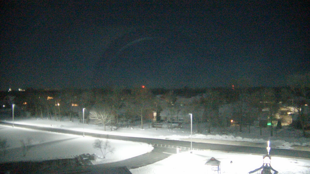 Thumbnail for current weather camera view from Morris Elementary School in Morris, Illinois