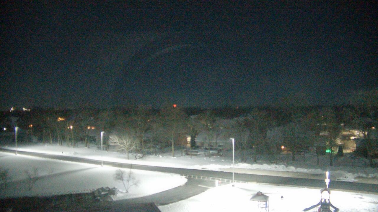 Thumbnail for current weather camera view from Morris Elementary School in Morris, Illinois