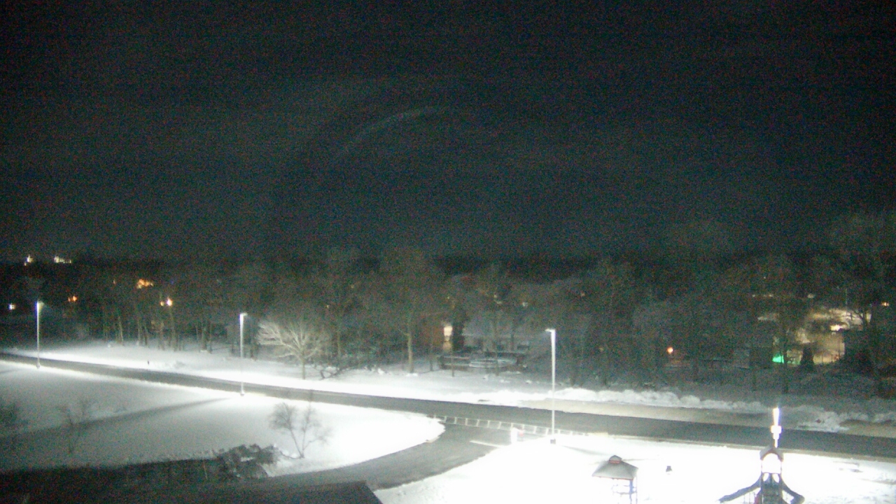 Thumbnail for current weather camera view from Morris Elementary School in Morris, Illinois