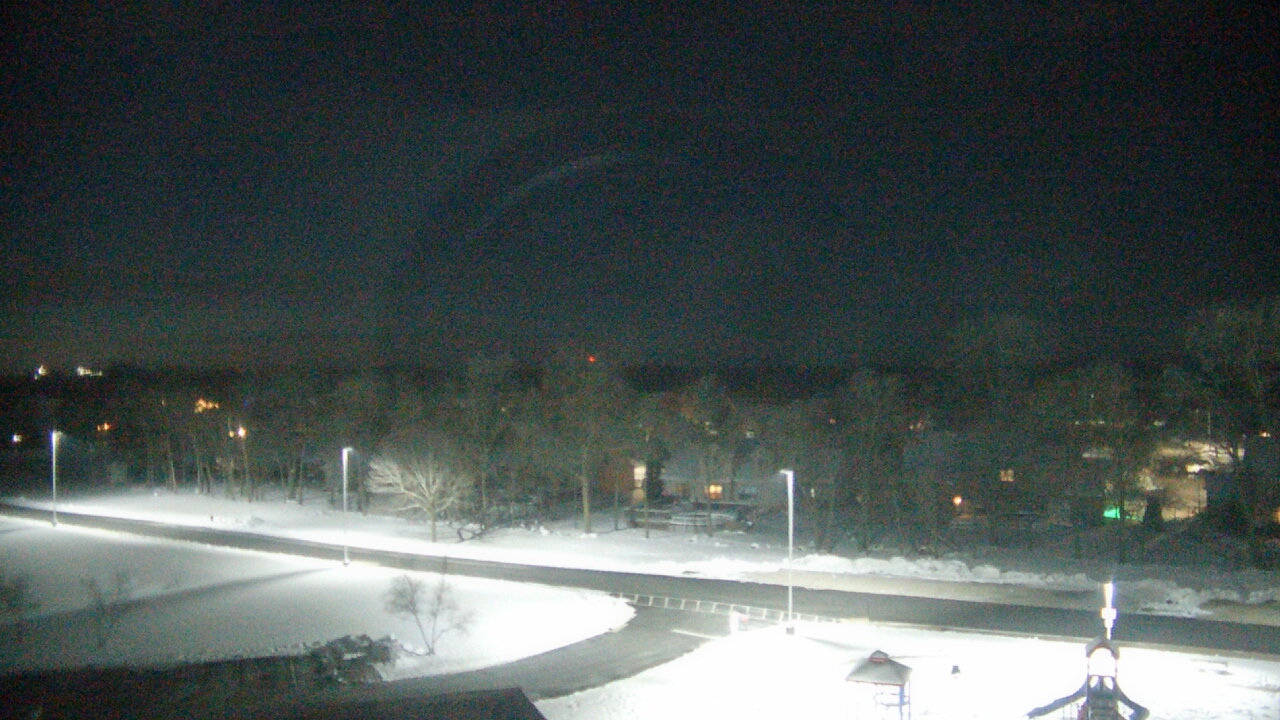 Thumbnail for current weather camera view from Morris Elementary School in Morris, Illinois