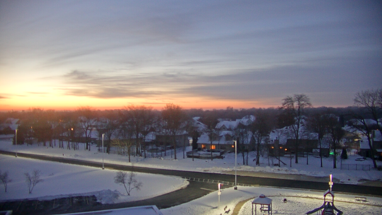 Thumbnail for current weather camera view from Morris Elementary School in Morris, Illinois