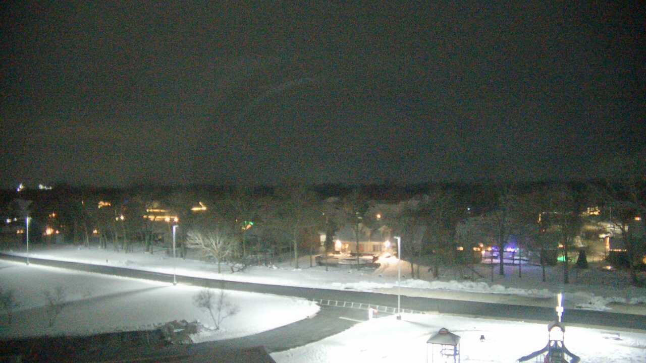 Thumbnail for current weather camera view from Morris Elementary School in Morris, Illinois