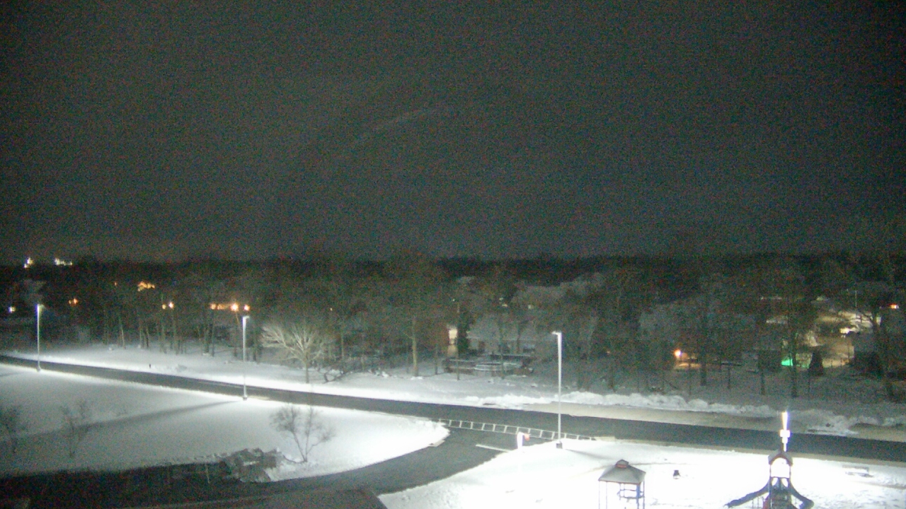 Thumbnail for current weather camera view from Morris Elementary School in Morris, Illinois