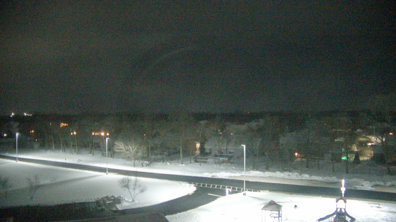 Thumbnail for current weather camera view from Morris Elementary School in Morris, Illinois