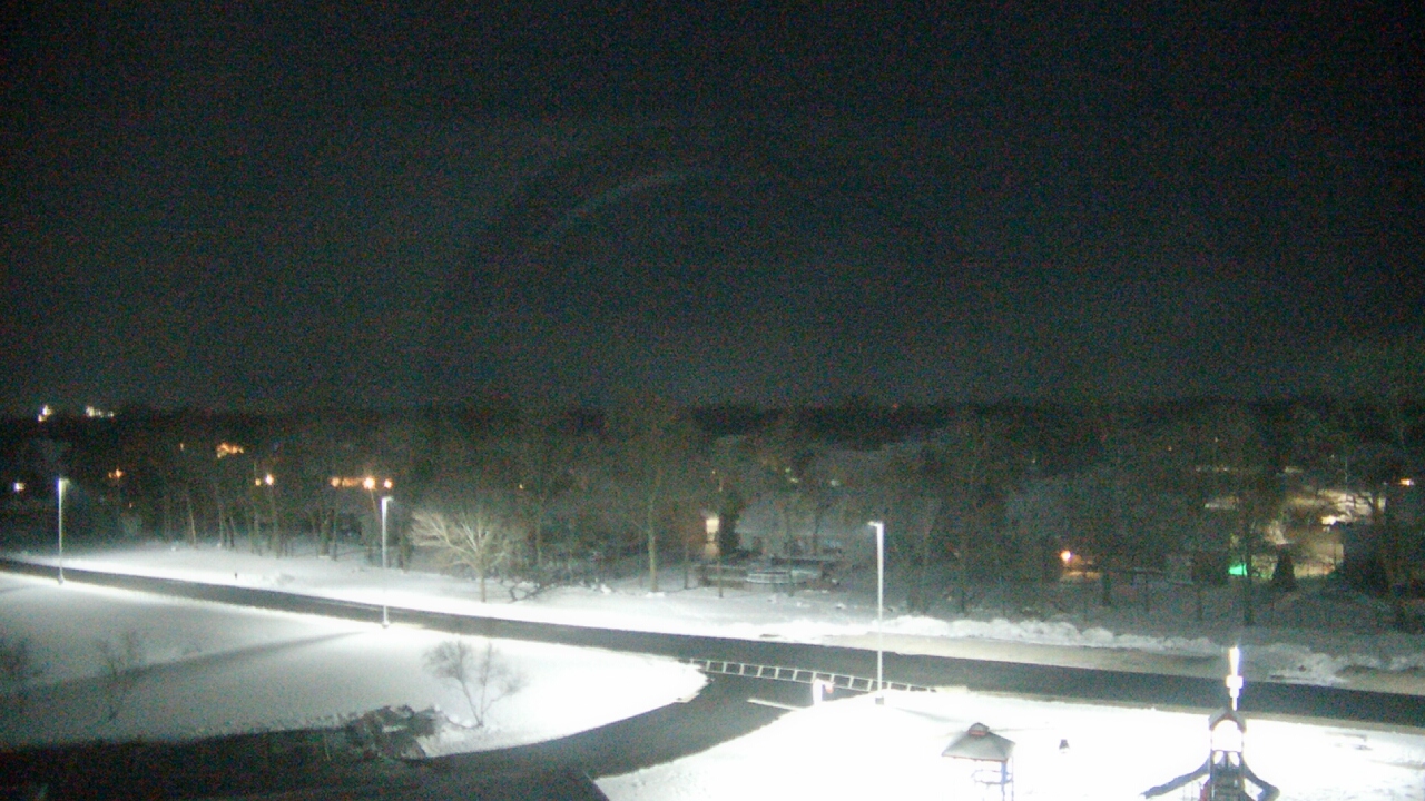 Thumbnail for current weather camera view from Morris Elementary School in Morris, Illinois