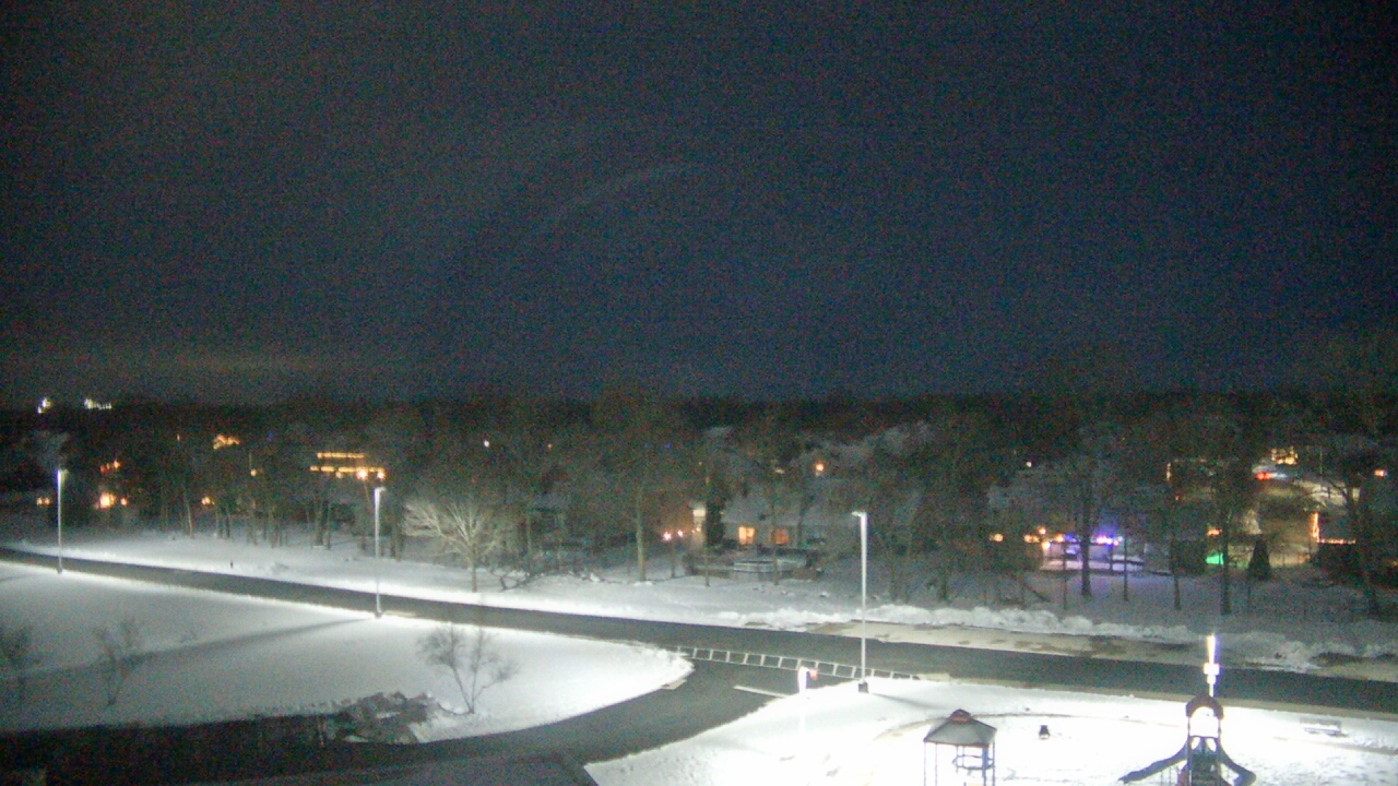 Thumbnail for current weather camera view from Morris Elementary School in Morris, Illinois
