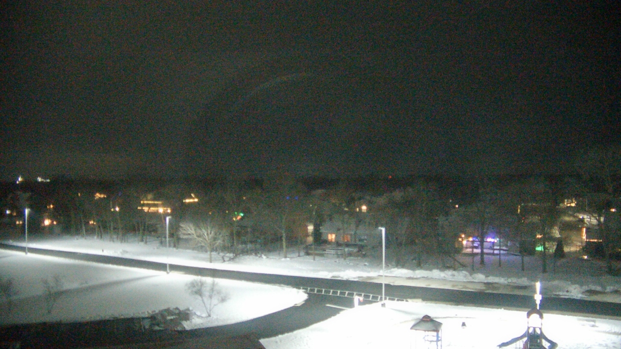 Thumbnail for current weather camera view from Morris Elementary School in Morris, Illinois