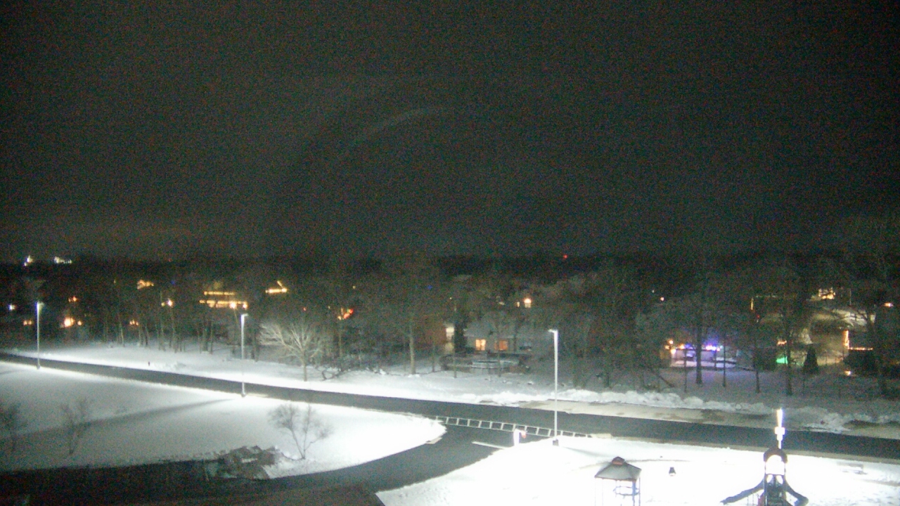 Thumbnail for current weather camera view from Morris Elementary School in Morris, Illinois