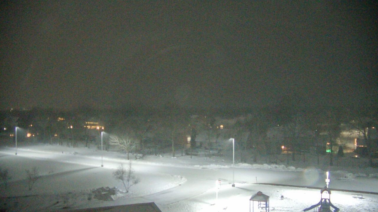 Thumbnail for current weather camera view from Morris Elementary School in Morris, Illinois