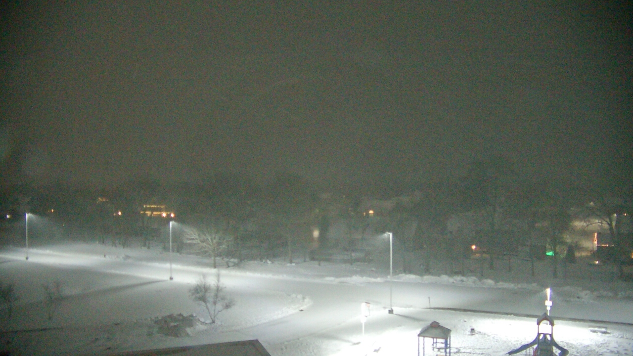 Thumbnail for current weather camera view from Morris Elementary School in Morris, Illinois