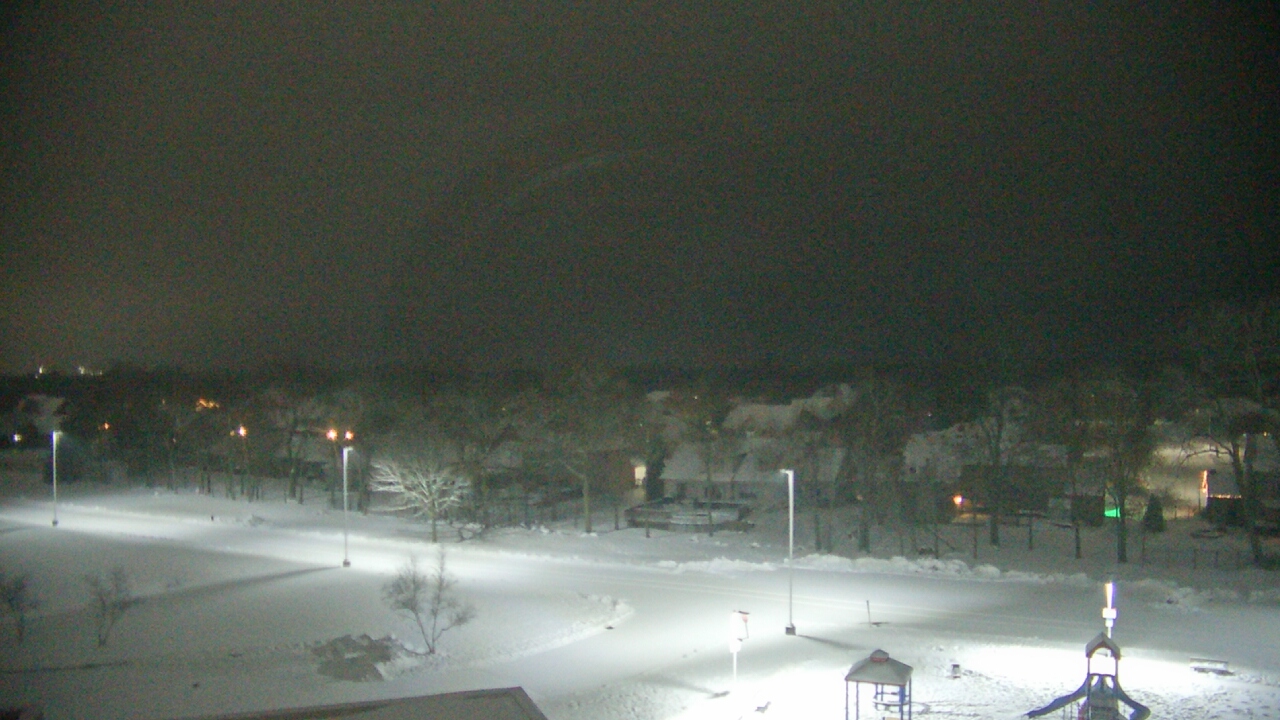 Thumbnail for current weather camera view from Morris Elementary School in Morris, Illinois