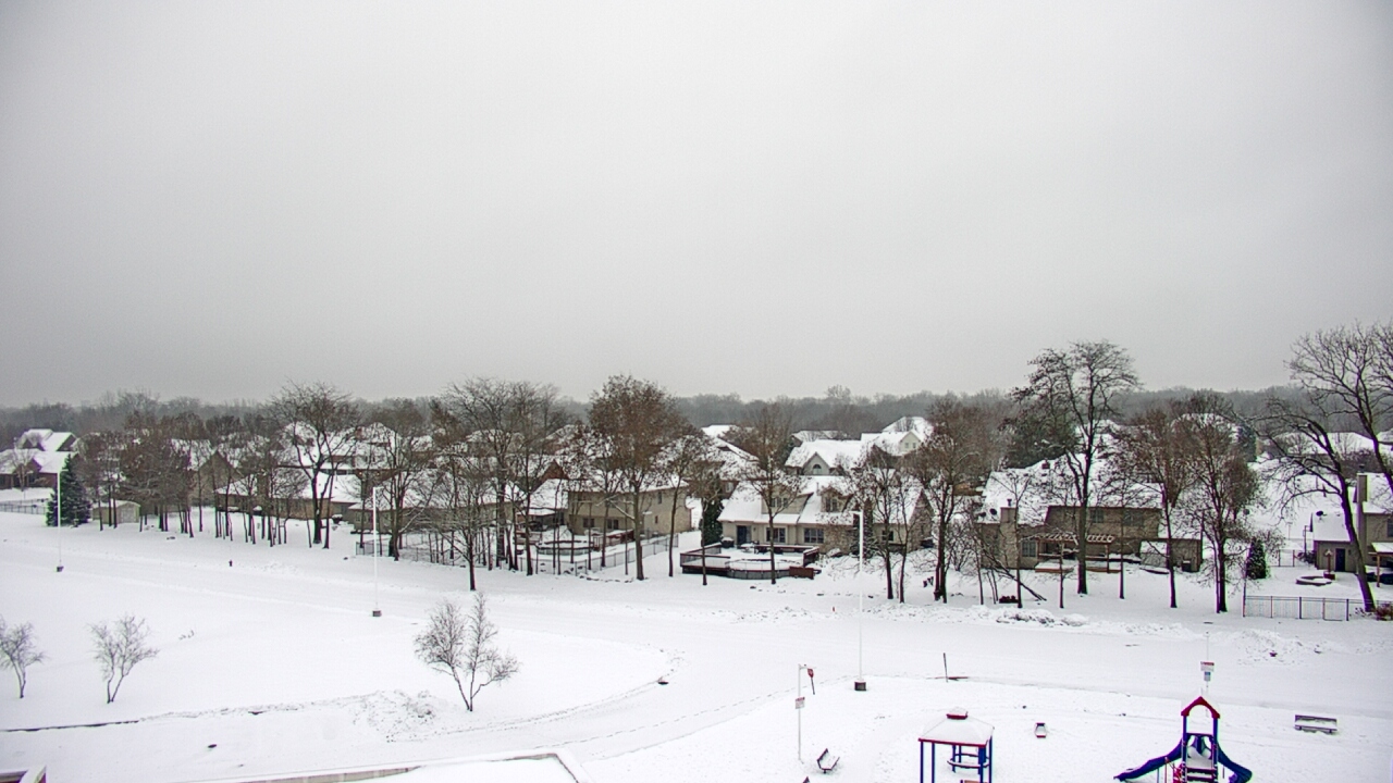 Thumbnail for current weather camera view from Morris Elementary School in Morris, Illinois