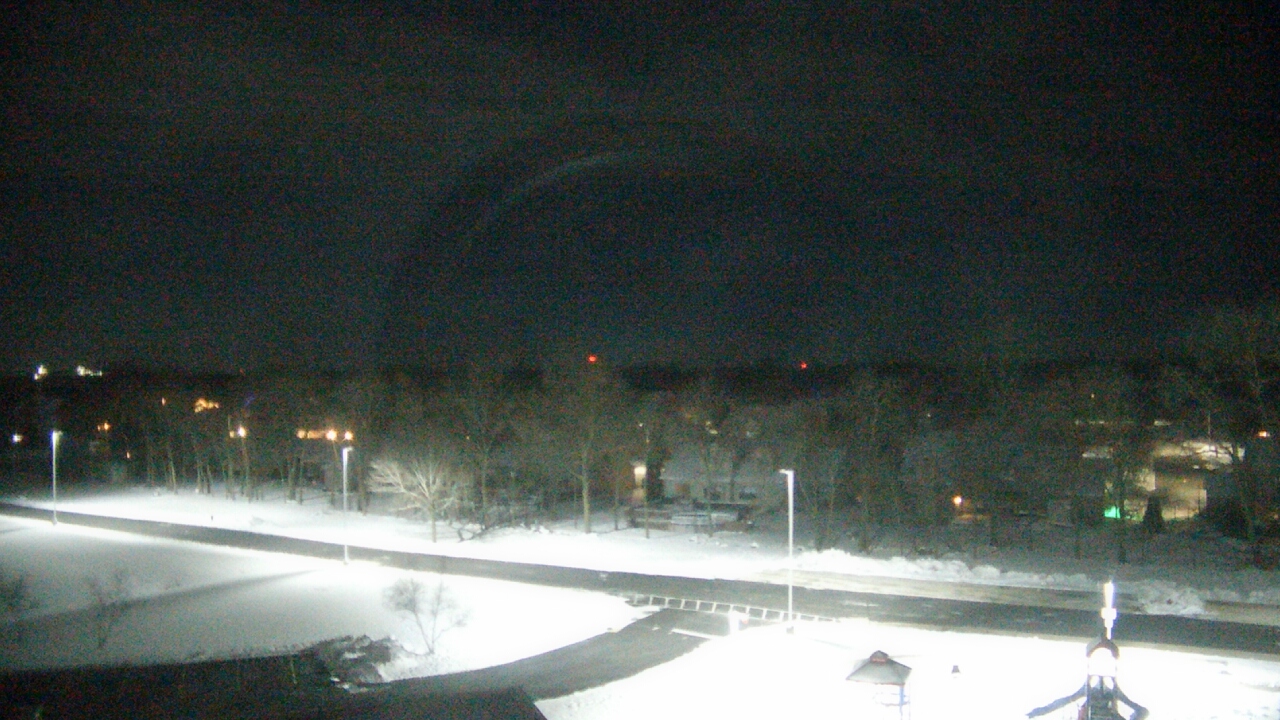 Thumbnail for current weather camera view from Morris Elementary School in Morris, Illinois