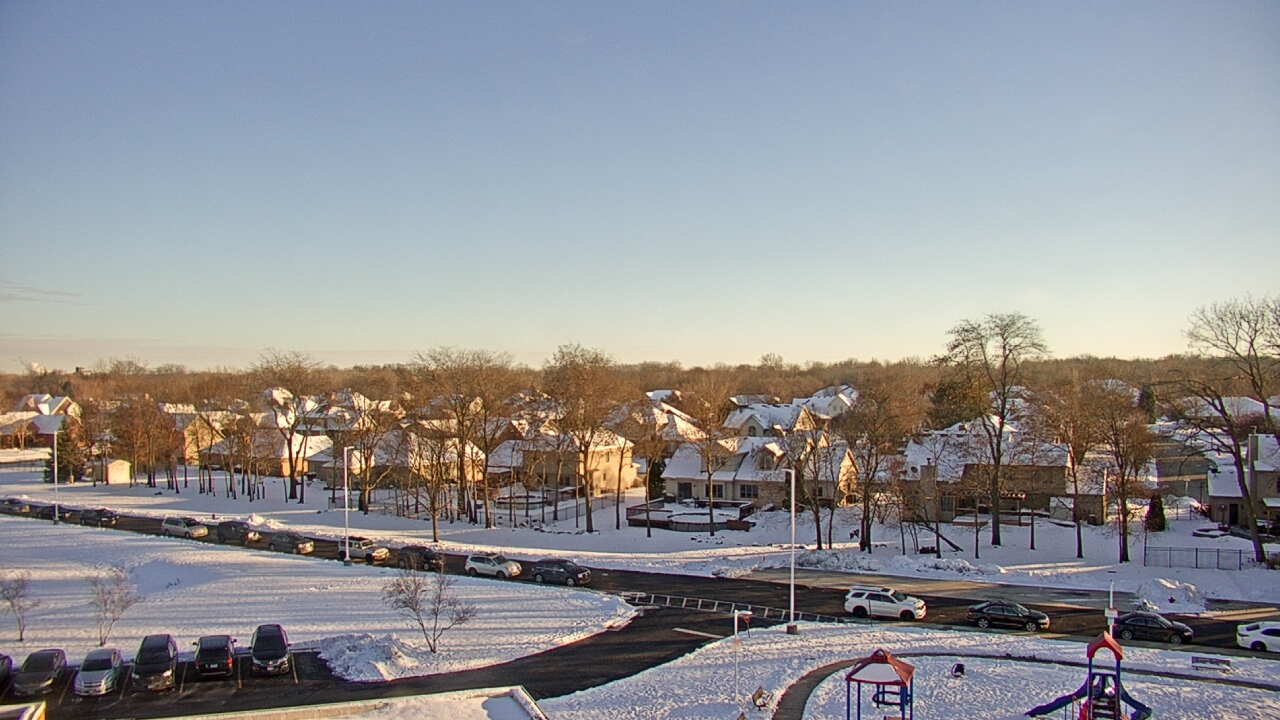 Thumbnail for current weather camera view from Morris Elementary School in Morris, Illinois