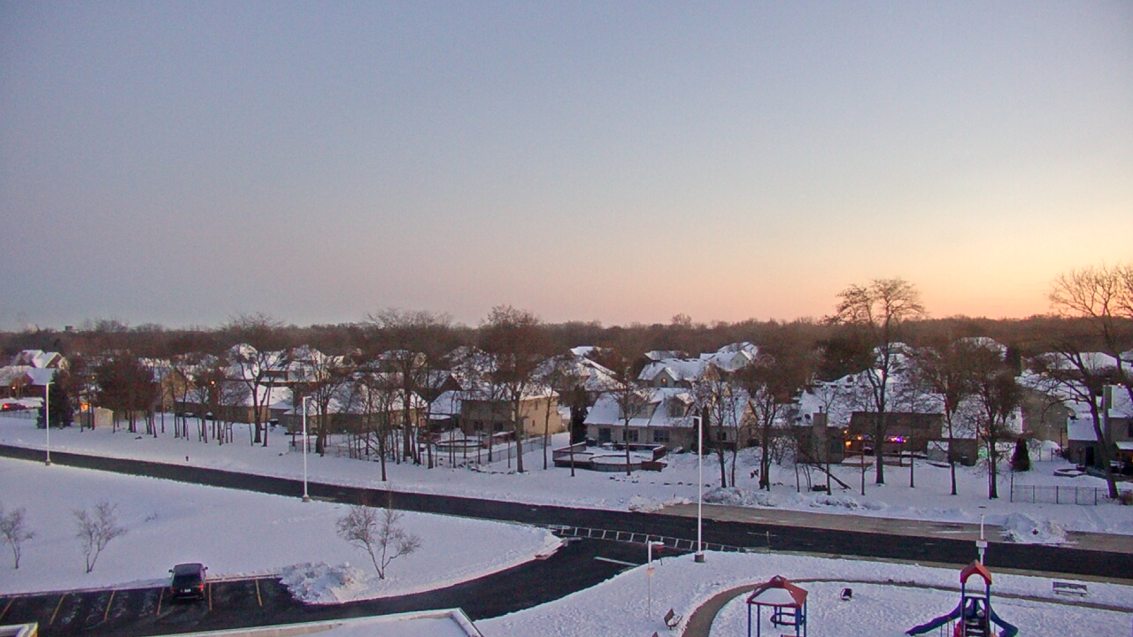 Thumbnail for current weather camera view from Morris Elementary School in Morris, Illinois