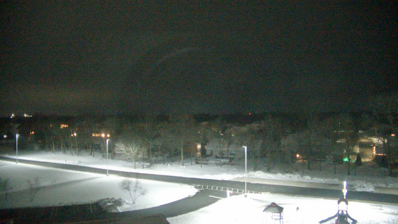 Thumbnail for current weather camera view from Morris Elementary School in Morris, Illinois