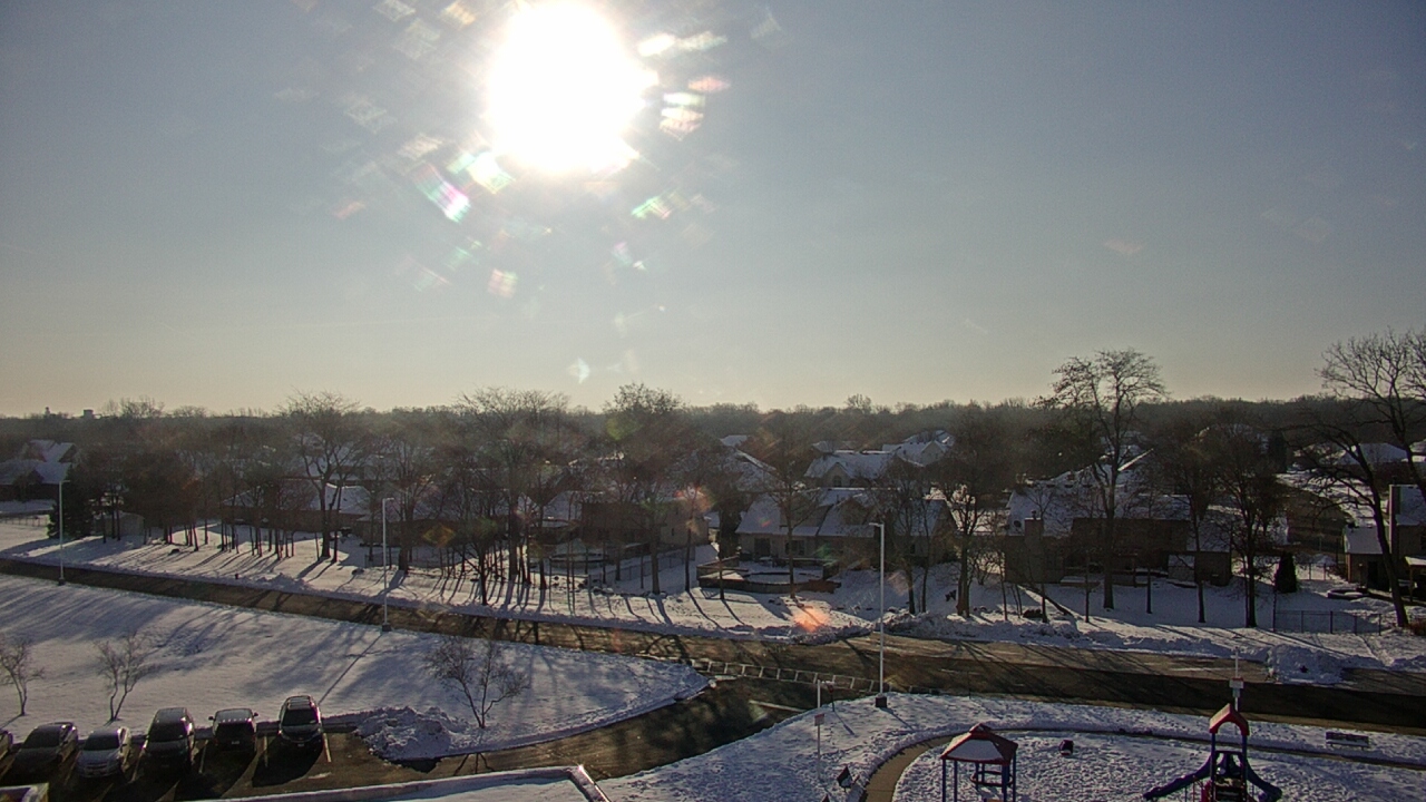 Thumbnail for current weather camera view from Morris Elementary School in Morris, Illinois