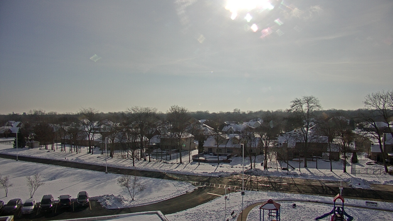 Thumbnail for current weather camera view from Morris Elementary School in Morris, Illinois