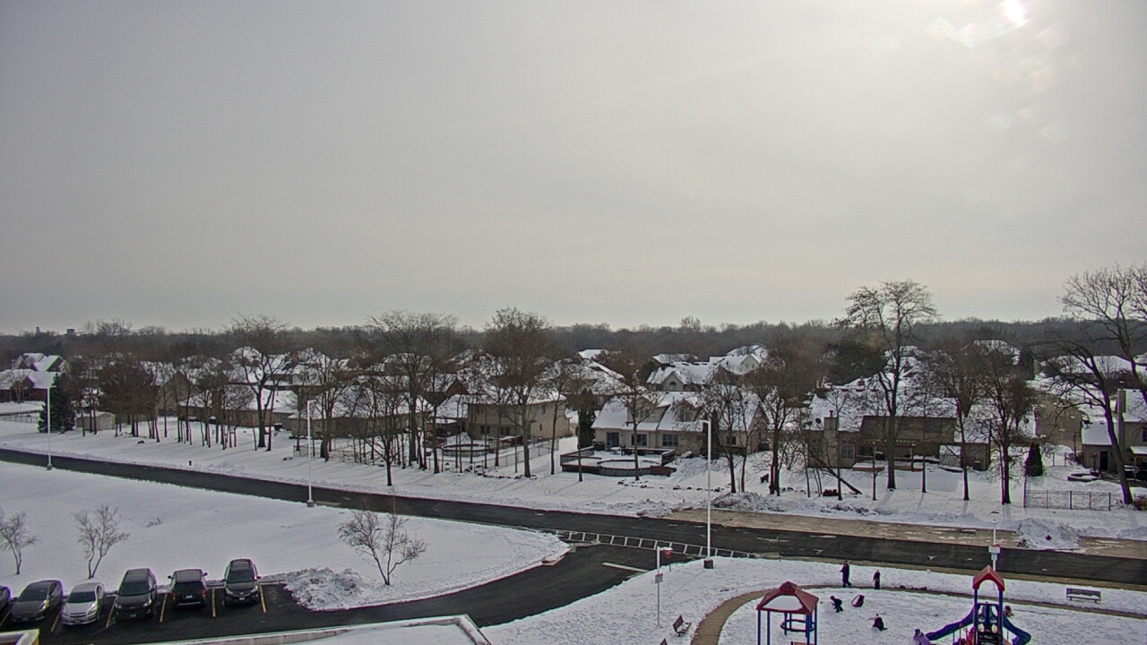 Thumbnail for current weather camera view from Morris Elementary School in Morris, Illinois