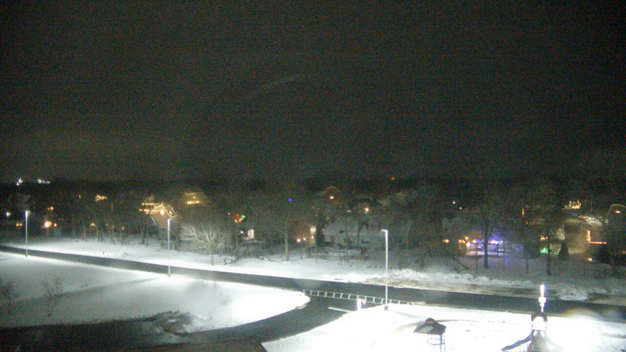 Thumbnail for current weather camera view from Morris Elementary School in Morris, Illinois