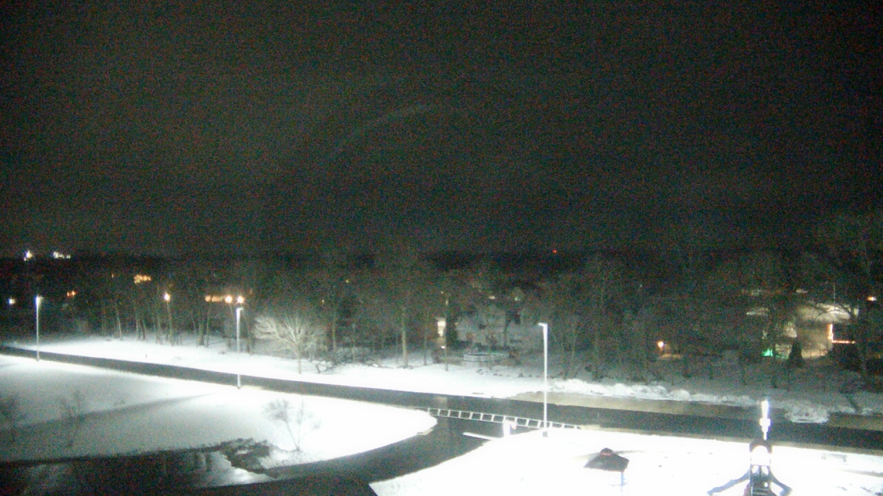 Thumbnail for current weather camera view from Morris Elementary School in Morris, Illinois