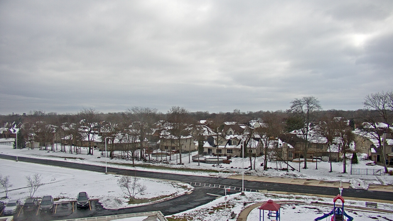 Thumbnail for current weather camera view from Morris Elementary School in Morris, Illinois
