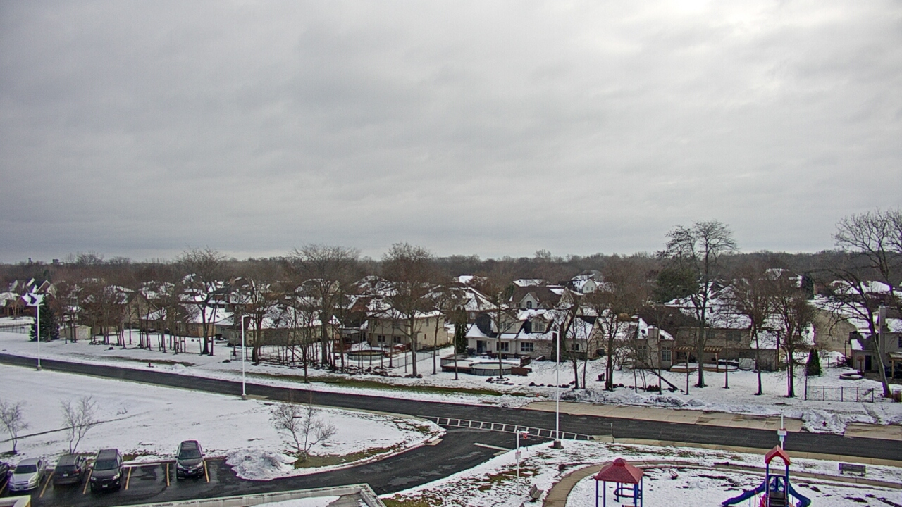 Thumbnail for current weather camera view from Morris Elementary School in Morris, Illinois