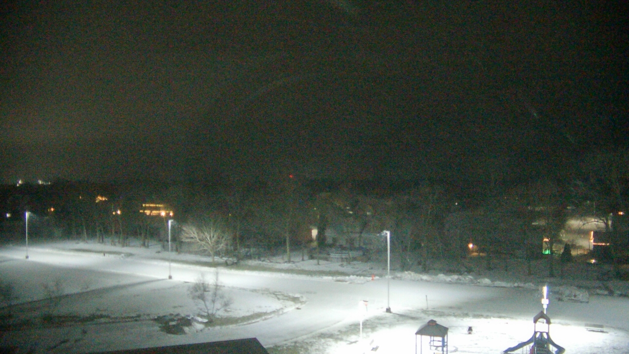Thumbnail for current weather camera view from Morris Elementary School in Morris, Illinois