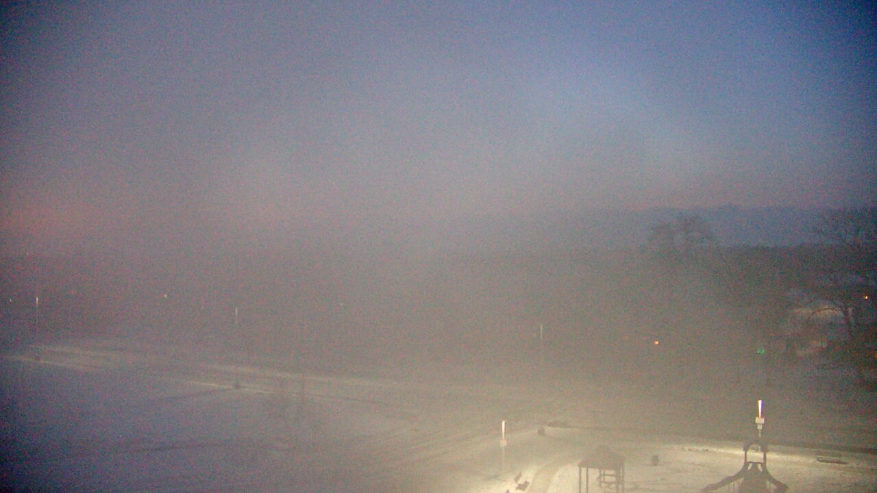 Thumbnail for current weather camera view from Morris Elementary School in Morris, Illinois