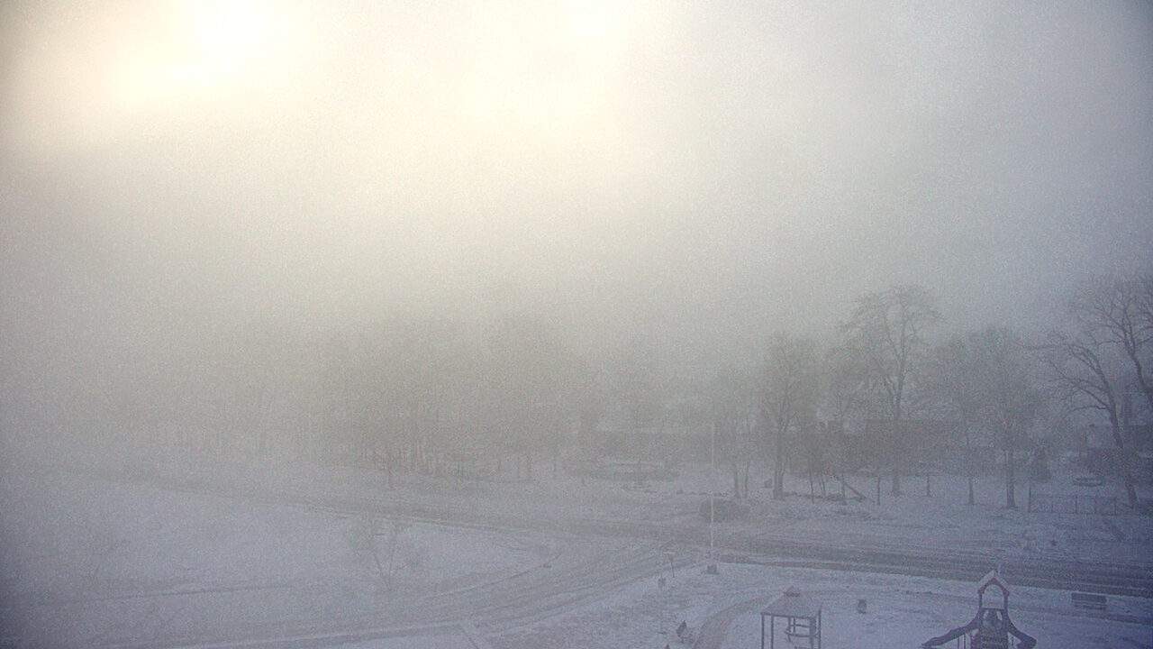 Thumbnail for current weather camera view from Morris Elementary School in Morris, Illinois